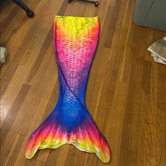 'Limited Edition' Adult Fin-Fun Mermaid Tail - Picture 7 of 7